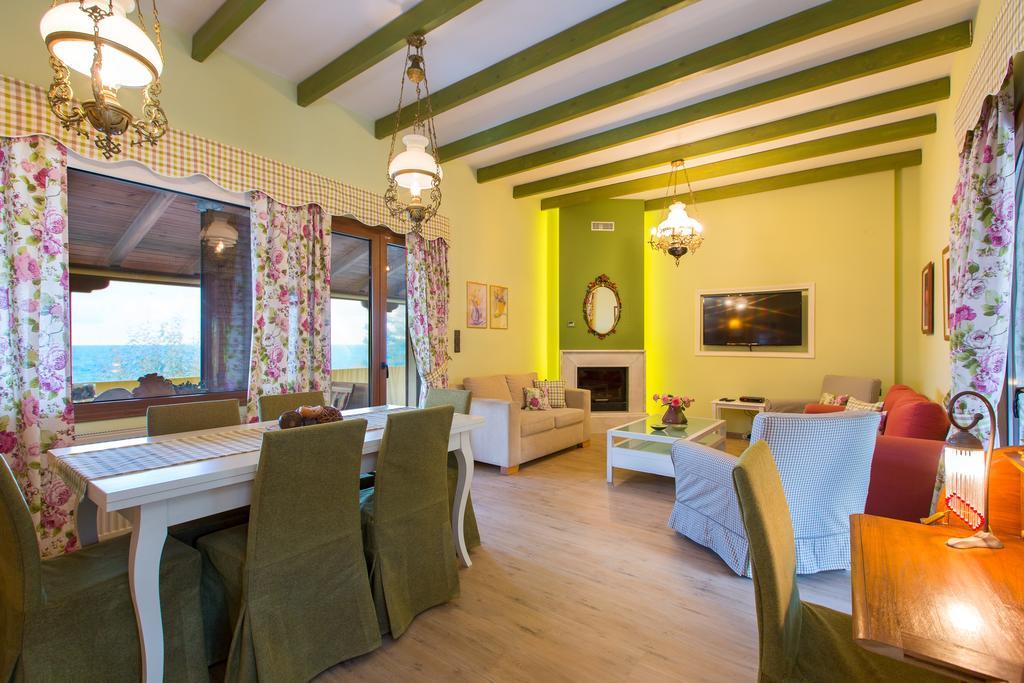 Beachfront Family Villa Katerina With Private Pool, Playground, Bbq & Amazing Sea Views! Πετρές Εξωτερικό φωτογραφία